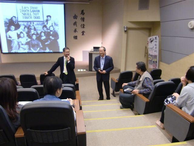 2013-12-04 演講活動-陳克華醫師【尋找生命的完整性】演講(另開新視窗/jpg檔)